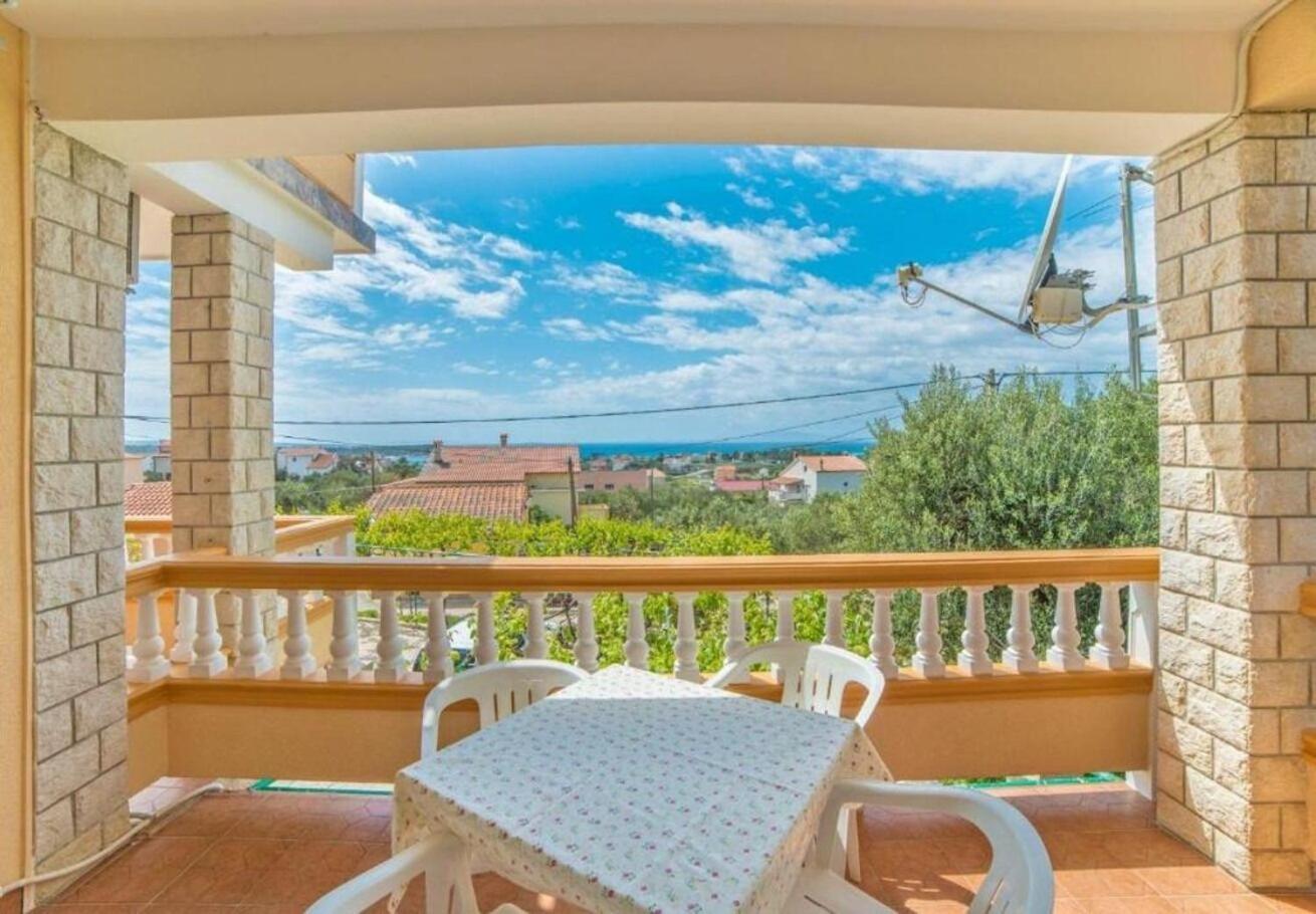 Apartments Dusa Banjol Exterior photo